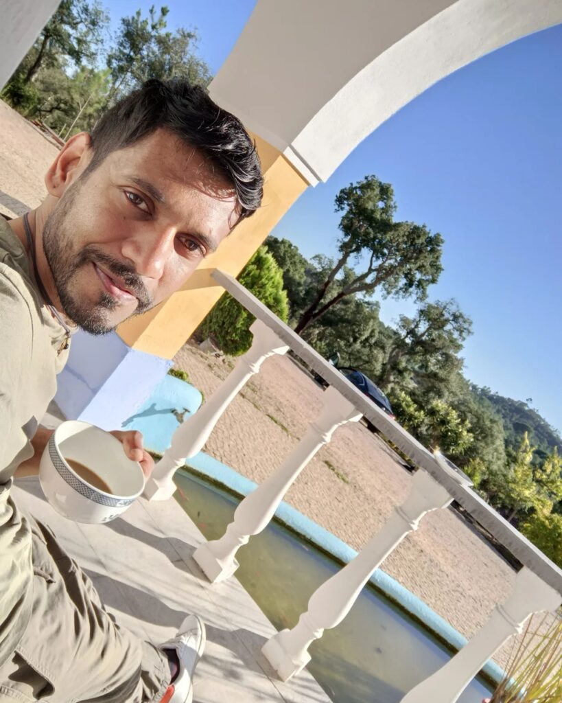 Dein Gitarrenunterricht an der Gitarre in Wien – Rajat ist dein Gitarrenlehrer